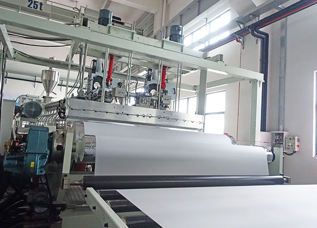 光伏EVA膠膜自動化生產(chǎn)線 光伏EVA膠膜自動化生產(chǎn)線